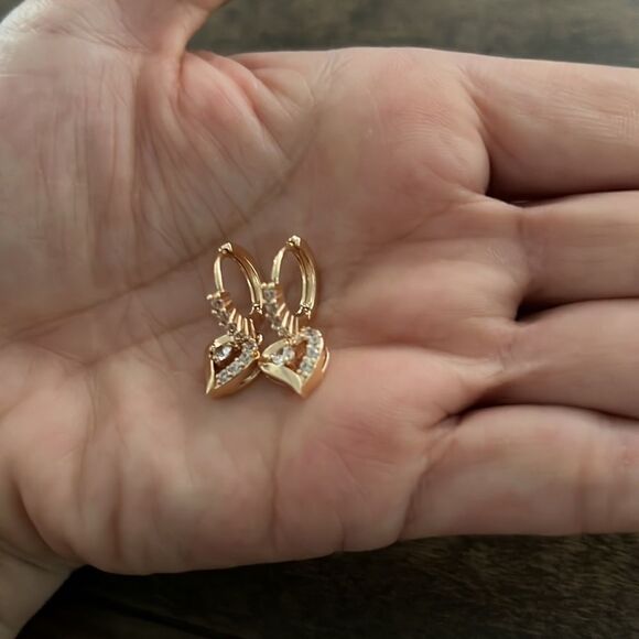 New 18K Gold Plated Hollow Heart Drop Clear Zirconua Party Earrings Lover's Gift - Picture 8 of 10